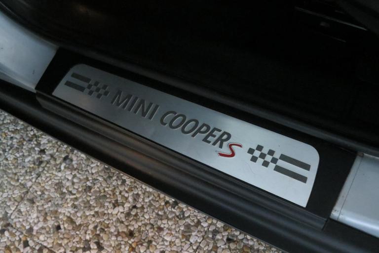 MINI Countryman 1.6 Cooper S Pepper 190 PK Automaat l Panorama l Two-tone lak afbeelding 21