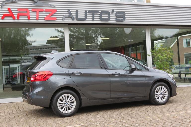 BMW 2 Serie Active Tourer 218i LCI High Executive l Panorama l Head-up l LED afbeelding 13