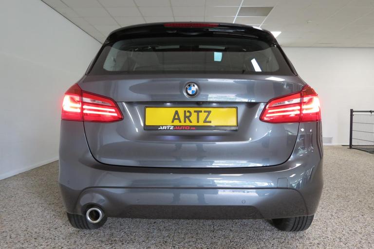 BMW 2 Serie Active Tourer 218i LCI High Executive l Panorama l Head-up l LED afbeelding 10