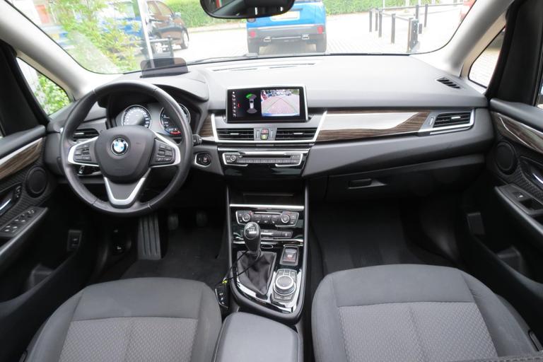 BMW 2 Serie Active Tourer 218i LCI High Executive l Panorama l Head-up l LED afbeelding 7